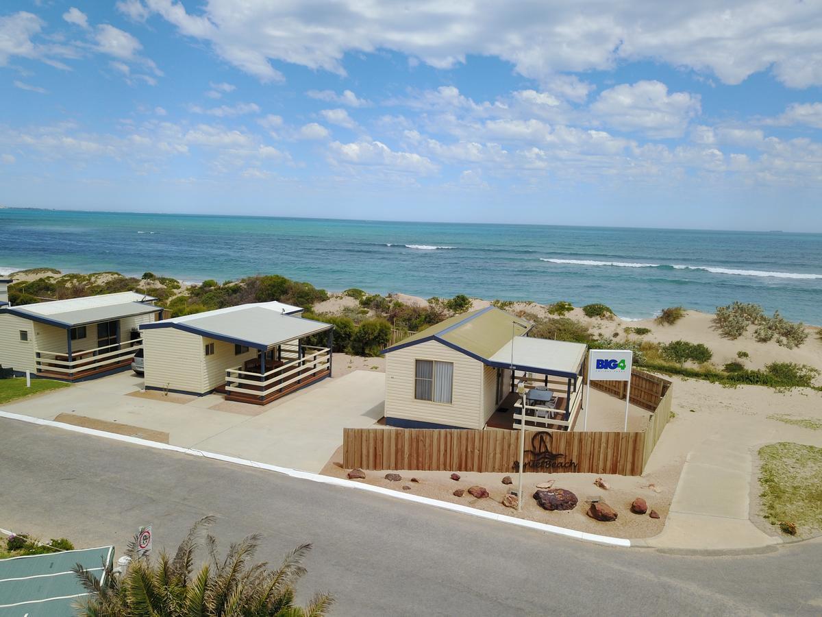 Sunset Beach Holiday Park Geraldton Exterior foto