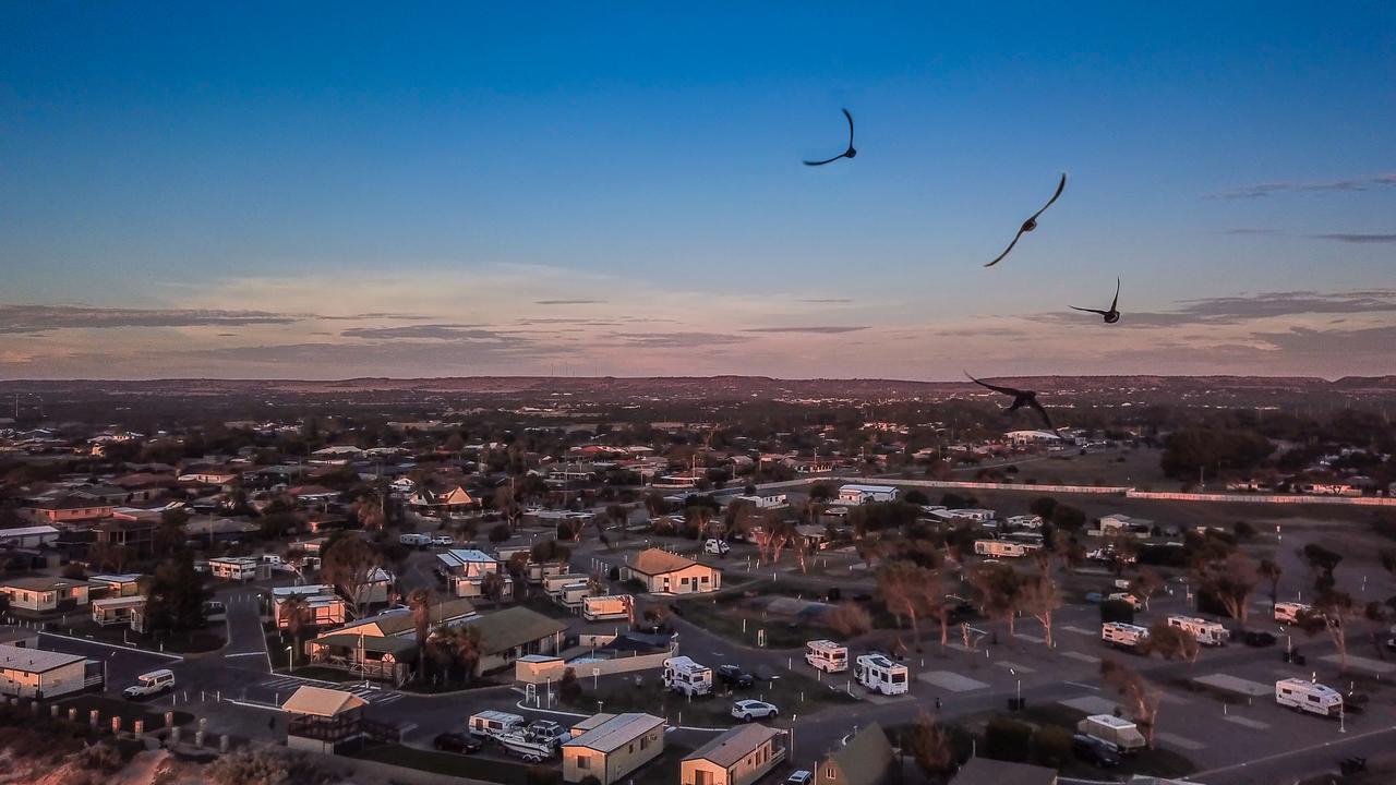 Sunset Beach Holiday Park Geraldton Exterior foto